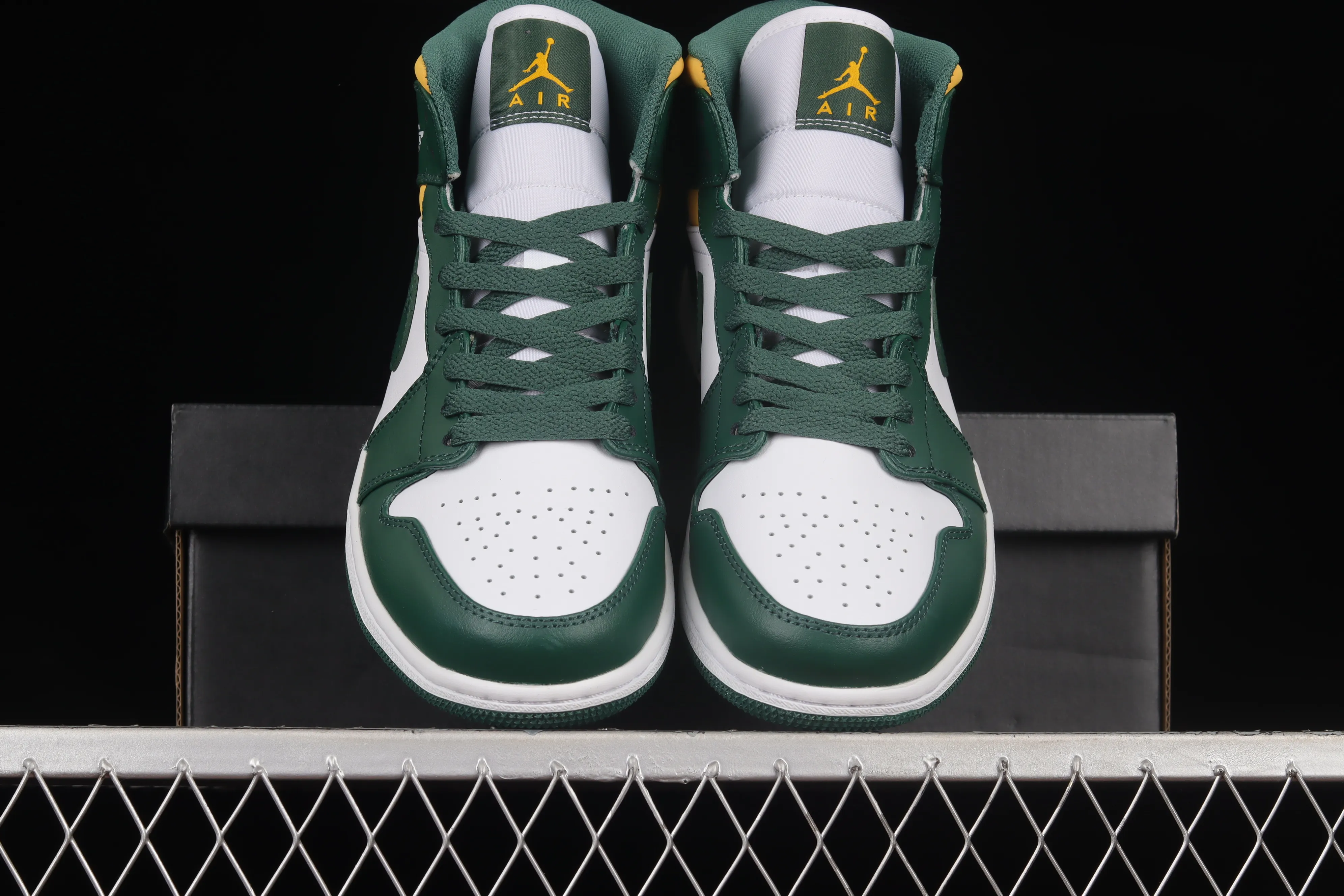 All categories Air Jordan Jordan series basketball shoes Air Jordan 1 Mid G version pure original Air Jordan 1 Mid "Green Yellow" AJ Joe 1 white green yellow Seattle Supersonics 554724-371